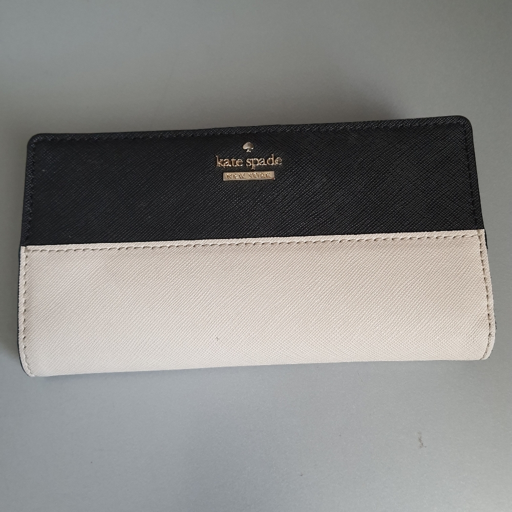 Kate Spade mini wallet